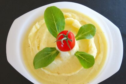 Purea di patate e rosmarino