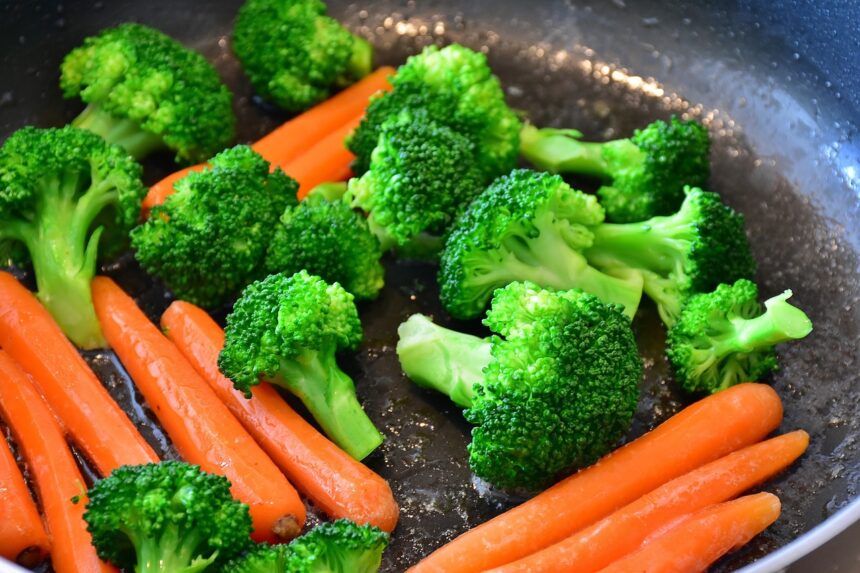 carote e broccoli in padella