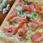 Pizza con purea e salmone
