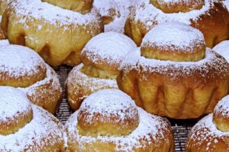 Brioches col tuppo