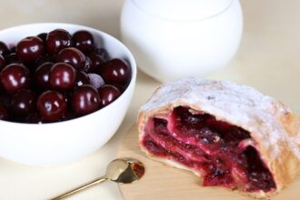 Strudel alle ciliegie